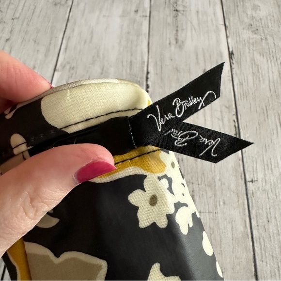 PREOWNED VERA BRADLEY WATER BOTTLE HOLDER ZIP TOP BLACK YELLOW FLORAL - Picture 2 of 5